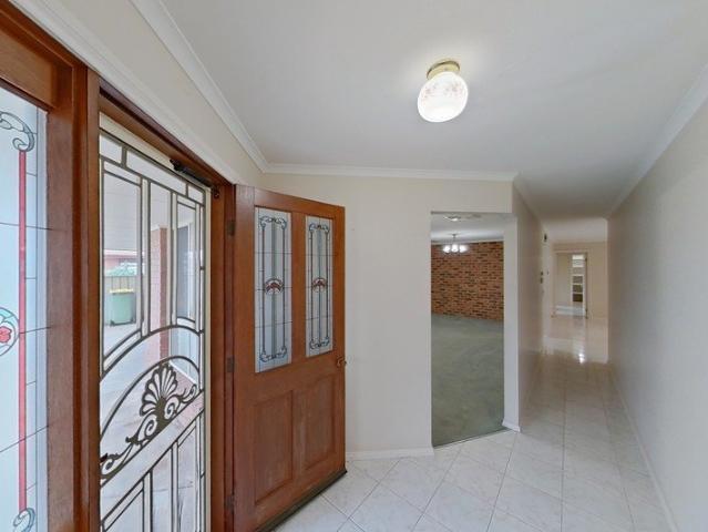 MOVE INTO MAKEPEACE