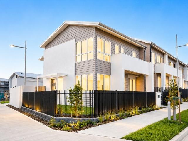 Move into new house in new Year. !