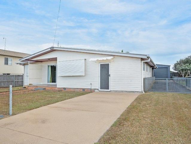 Move Straight In or Lease Out Neat 3 Bed, 2 Living Area Home with Double Shed + 3kw Solar!
