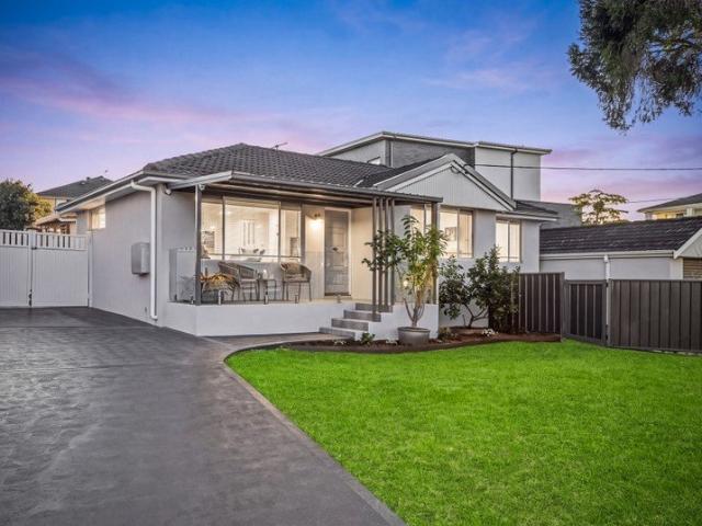 Move Straight In Beautifully Renovated Home with Park Outlook