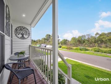 MOVE STRAIGHT IN & ENJOY EASY LIVING WITH A BONUS INSULATED MULTI PURPOSE ROOM