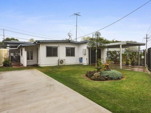 Move Straight In Fully Fenced, Solar Powered & Packed with Extras