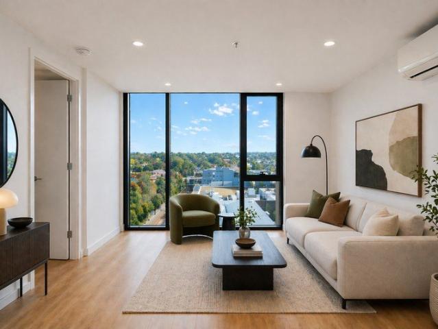 Move Straight In Furniture Included in Prime Box Hill Location