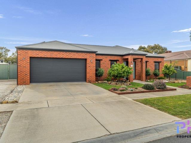 MOVE STRAIGHT IN FOR EASY LIVING