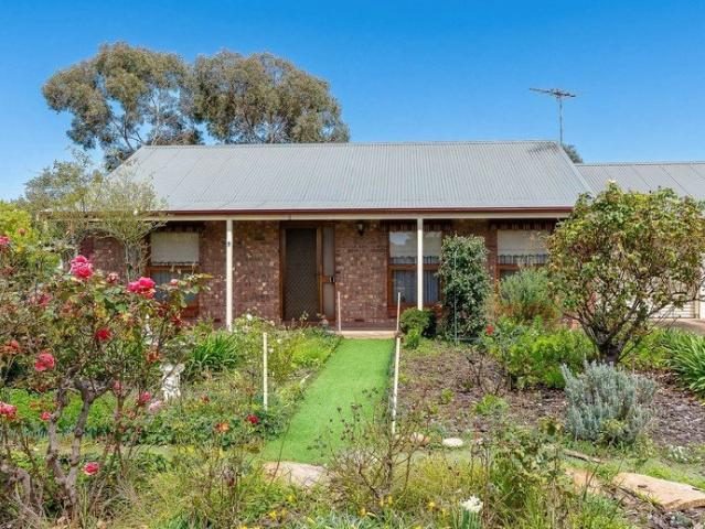 Move Straight In Vacant, Secure & Low Maintenance Living