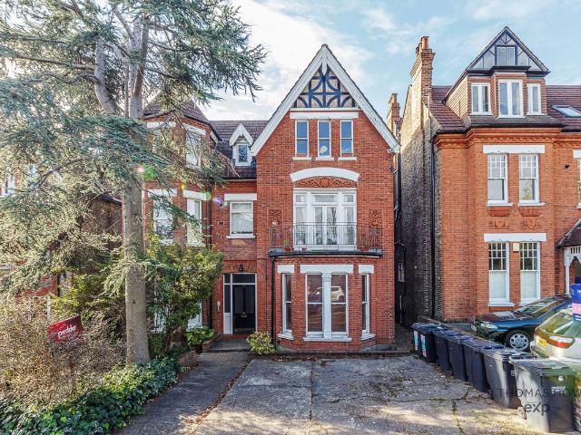 Mowbray Road, Crystal Palace SE19, 2 bed flat to rent, £1,900 pcm | PrimeLocation
