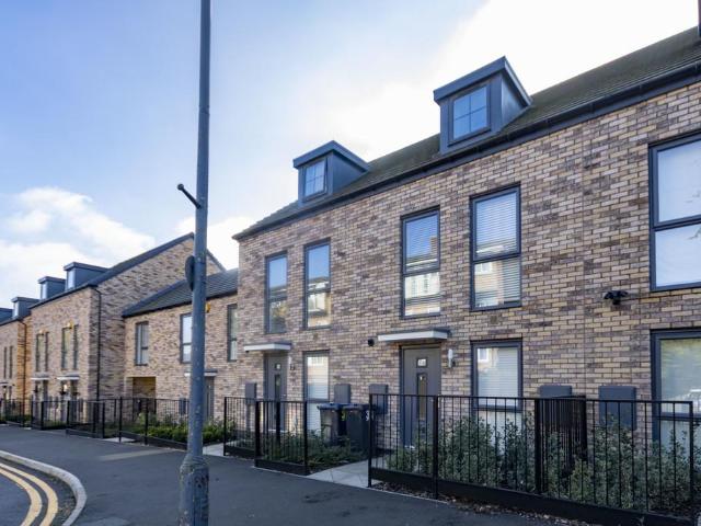 Mowbray Street, Birmingham, B5 4 bed townhouse to rent £2,000 pcm £462 pw