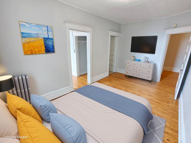 Moxam Court Apartments 2 Bedroom Apartment for Rent at 280 River Ave, Winnipeg, MB R3L 0B8 River Osborne