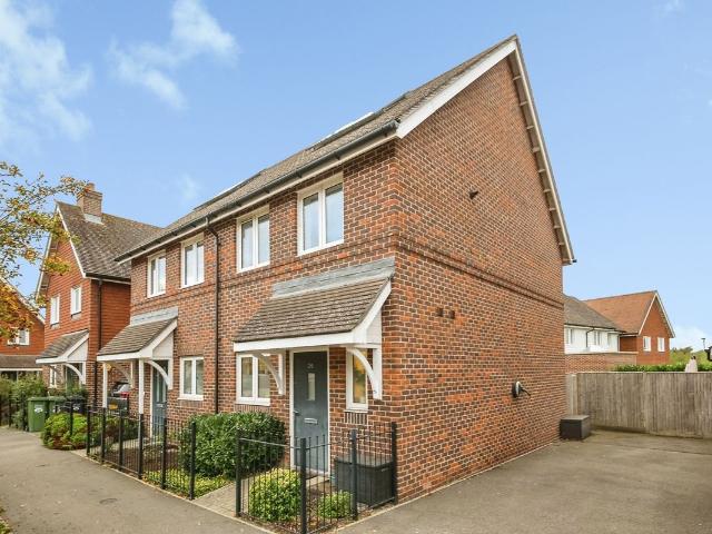 Moy Green Drive, Horley, Surrey RH6, 2 bed semi detached house to rent, £1,900 pcm | PrimeLocation