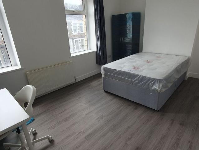 Moy Road, Cardiff CF24, 5 bed property to rent, £3,000 pcm | PrimeLocation