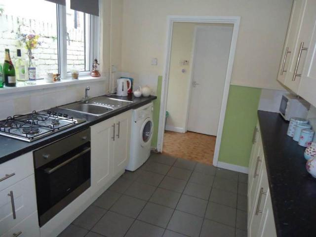 Moy Road, Roath, Cardiff 3 bed house to rent £1,875 pcm £433 pw