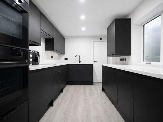 Moy Road, Roath CF24, 6 bed terraced house to rent, £2,625 pcm | PrimeLocation