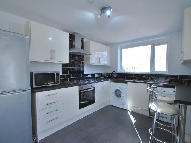Moy, Roath CF24, 4 bed terraced house to rent, £2,300 pcm | PrimeLocation