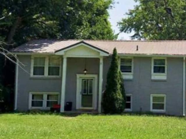 Moyna Dr