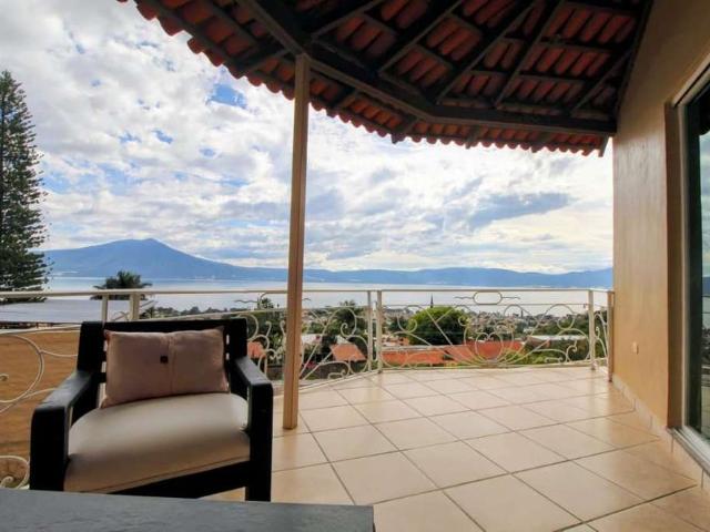 MLS ID: CAR13243 Raquet Views