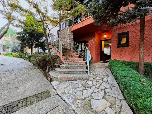 Mng Arcadia Sitesi'nde Eşyalı 2+1