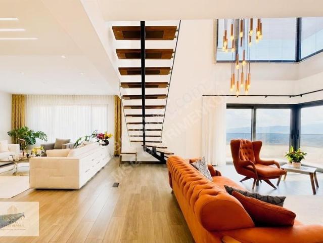 Msg'den Asmira Loft'ta 4+1 Panoramik Körfez Manzaralı Lüks Loft