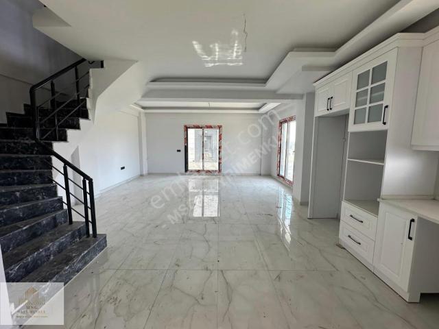 Msg'den Doğayla Başbaşa Şehre 5 Dk.yatırım Potansiyeli 5+1 Villa