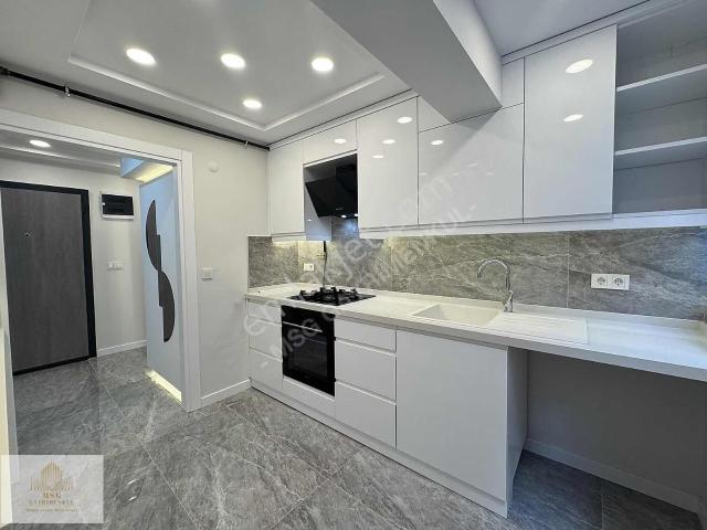 Msg'den İnönü Cadde Yanı Arakat 3+1 Lüx Tadilatlı 125 M2 Daire