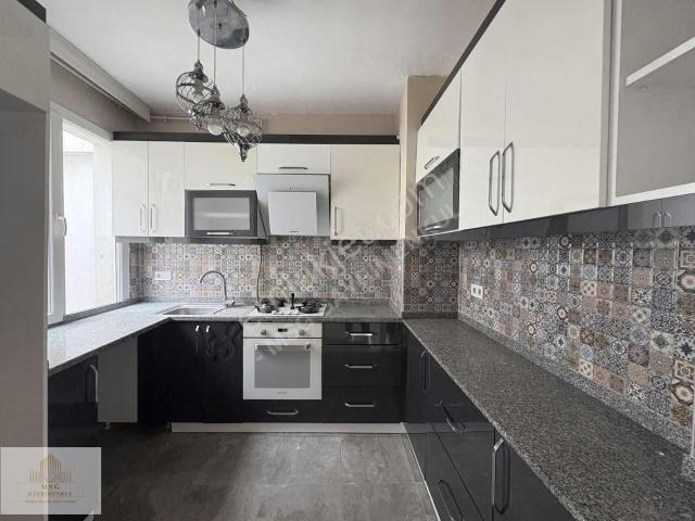 Msg'den Mithatpaşa Cadde Yakını 3+1 Tadilatlı Deniz Gören Daire