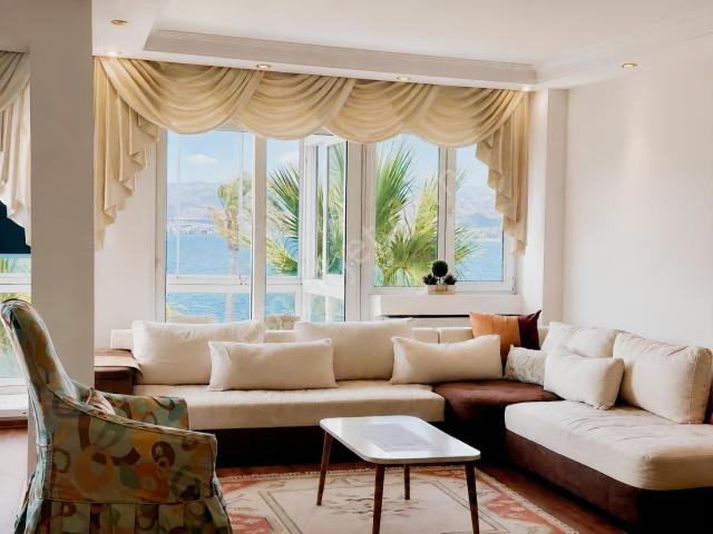 Msg'den Tarihi Asansör'de Eşyalı & Çift Banyolu Kiralık 3+1 Yalı