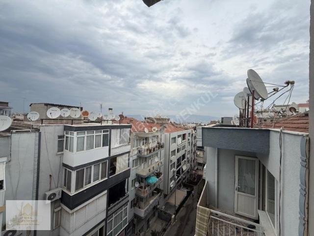 Msg'den Üzümcü Okulu Yakını Çift Balkonlu Satılık 2 +1 Daire