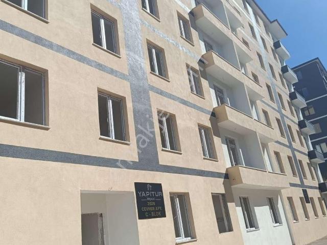 Msyapı Emlaktan Ünivesite Bölgesinde 2+1 Satılık Daire