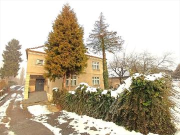 Dom do remontu 138 m2 z garażem i działką 0,1137 ha