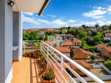 Mpgal te presenta este luminoso piso en Bouzas, donde la luz. 120m² Vigo