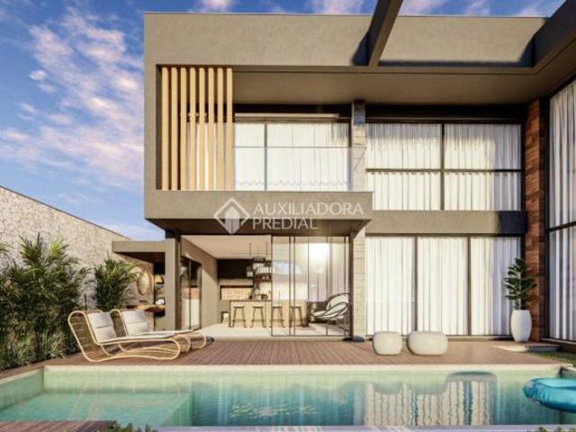 Mravilhoso sobrado no condominio City Park