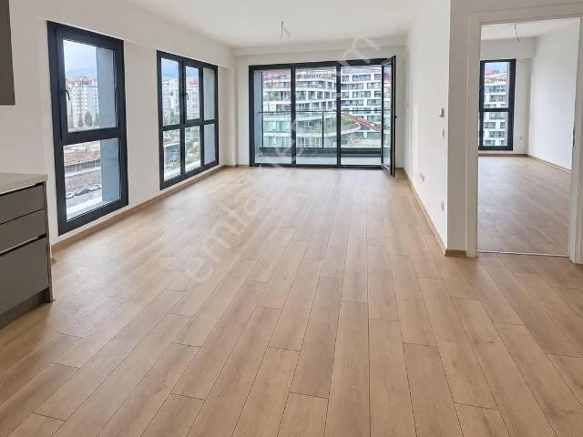 Mrf Cadde Avm Üstü 1+1 Kiralık Daire