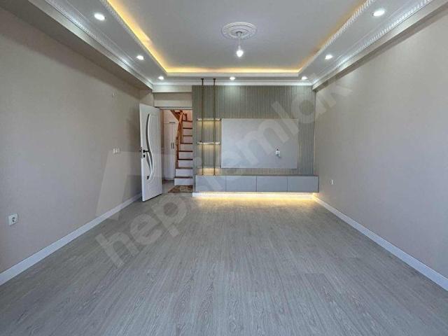 MRT GYO DAN TAHTAKALE MAH CADDE ÜZERİ LÜKS 5+2 DUBLEKS DAİRE