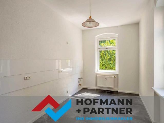 MW 652706 Zentrumsnahe 2 Raum Wohnung bietet Tageslichtbad mit Badewanne in Meißen
