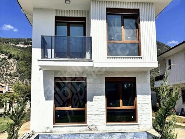 Muğla Ula Gökova da Havuzlu Müstakil Villa