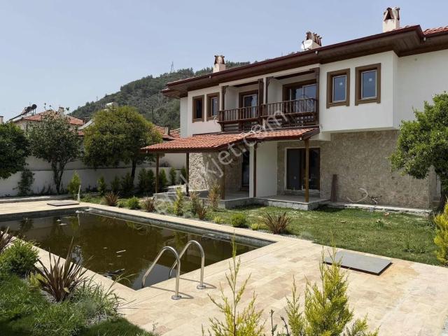 Muğla Ula Gökova 'da Kiralık Dublex Havuzlu Daire