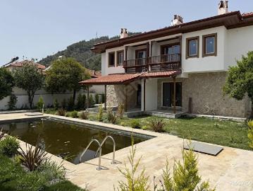 Muğla Ula Gökova 'da Kiralık Dublex Havuzlu Daire