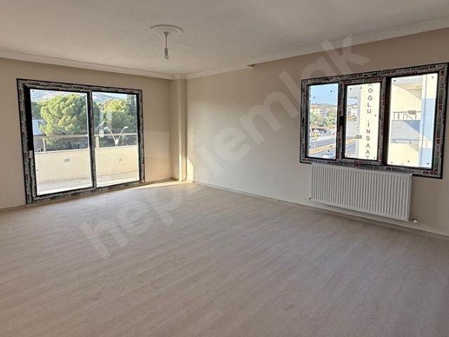MUĞLA YATAĞAN YENİ MAHALLEDE 3+1 SIFIR KİRALIK DAİRE