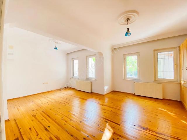 Muğla Yeniköy'de Kiralık Bahçeli 3+1 Müstakil Dubleks Daire