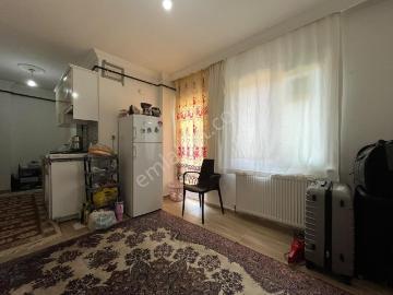 Muğla Yeniköy'de Meydana Çok Yakın Eşyalı 1+1 Kiralık Daire