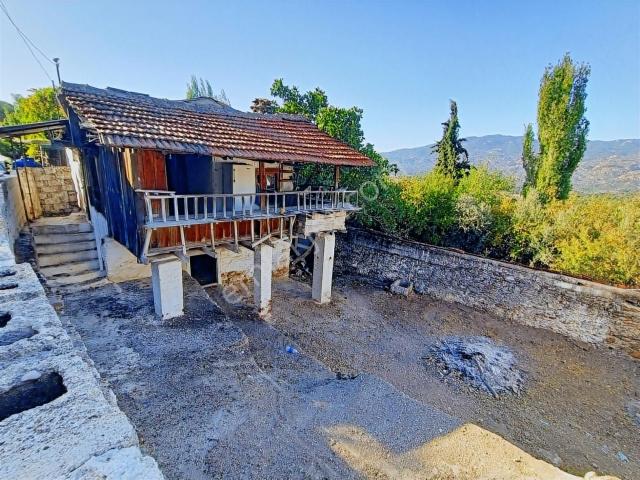 Muğla Zeytinköy De 347 M2 Arsa İçinde Müsakil Ev