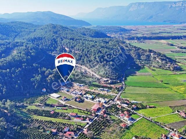 Muğla Akyakaya Yakın Konumda Tek Katlı Satılık 3+1 Lüks Villa