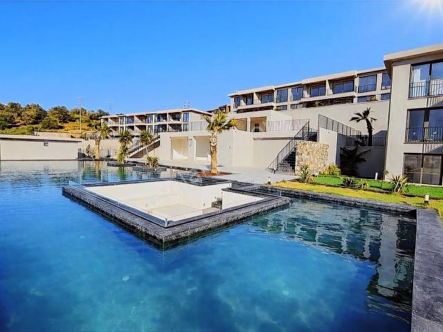 Muğla Bodrum'da Güvenlikli Site İçinde Göl Manzaralı Daire|tekce