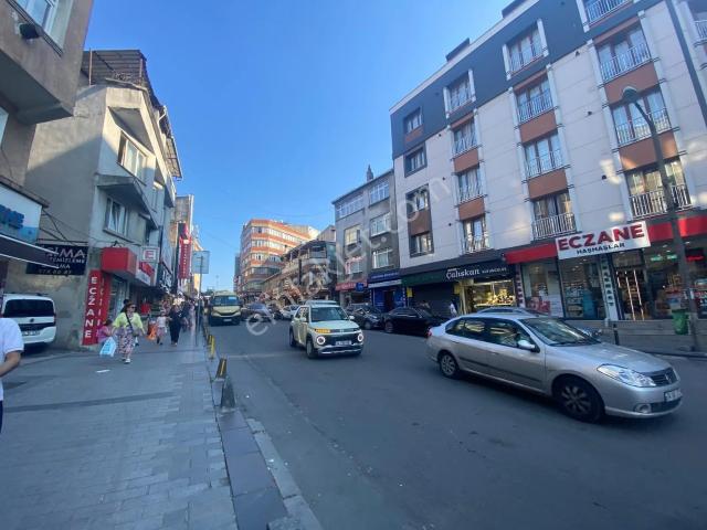 Muğla Emlaktan Meydana Yakın 70m Asansörlü Amerikan Mutfaklı 2+1