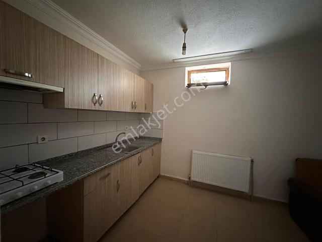 Muğla Kötekli'de Üniversiteye Yakın Bodrum Kat 2+1 Kiralık Daire