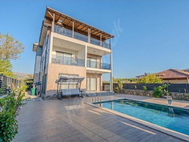 Muğla Köyceğiz Yangı'da 6+1, Eşyalı Isıtmalı Havuzlu Lüks Villa