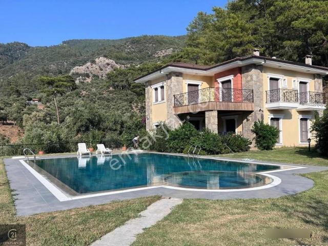 Muğla Köyceğiz'de Eşsiz Lüx Villa