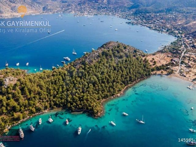 MUĞLA MARMARİS SELİMİYE 2000m2 ARSA İÇİNDE EŞYALI SATILIK VİLLA