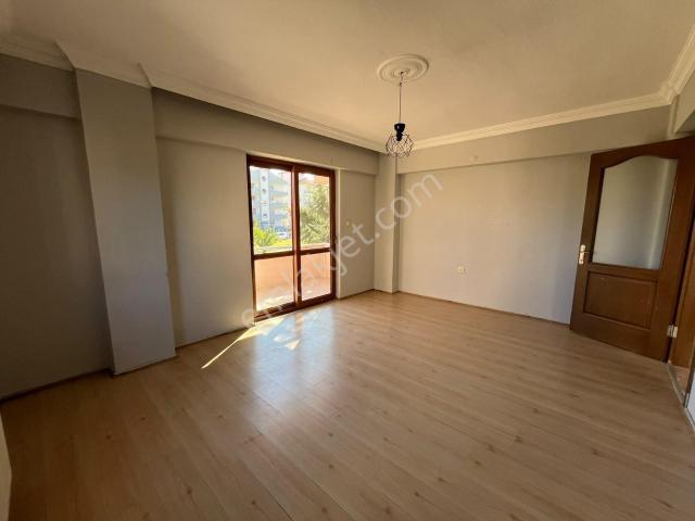 Muğla Menteşe Kötekli'de Kapalı Mutfaklı Geniş 2+1 Kiralık Daire