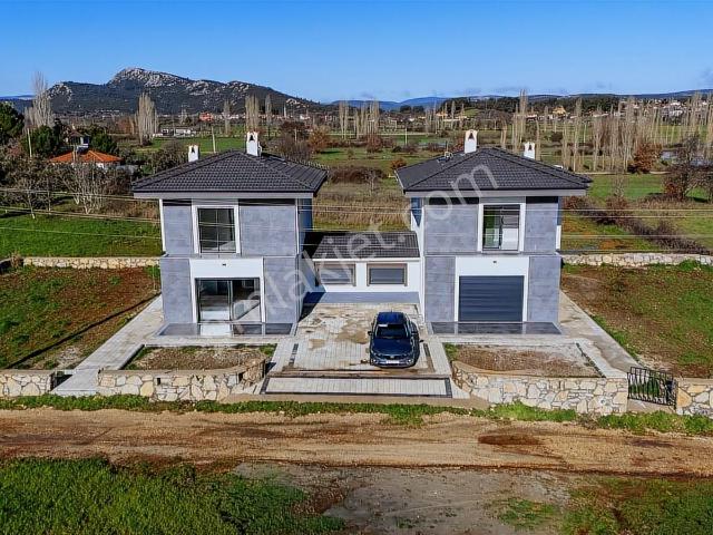Muğla Menteşe Yenice'de Satılık 4+1 Lüks Villa