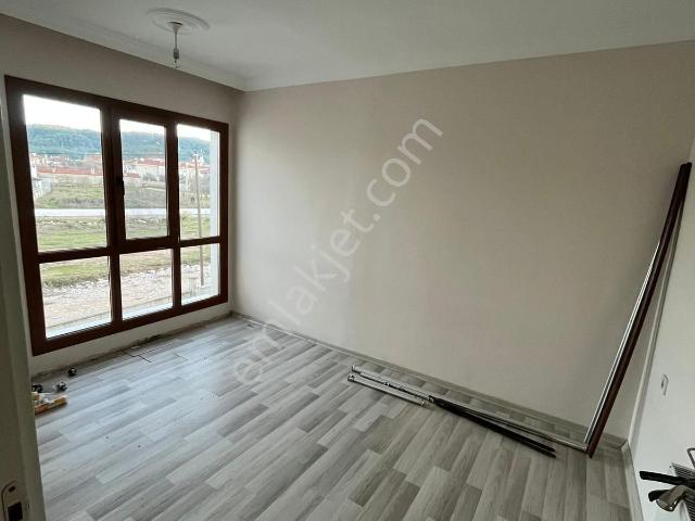 Muğla Menteşe Yeniköy Mah. Kiralık 2+1 Eşyasız Daire!